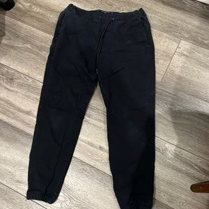 A&F men’s black joggers